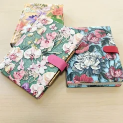 Bissolo Casa Zaini, Astucci E Diari Diari E Agende<AGENDA BIGIORNALIERA C/LINGUETTA+MATITA 7X10CM FIORI CLASSICI: vendita online AGENDA BIGIORNALIERA C/LINGUETTA+MATITA 7X10CM FIORI CLASSICI in offerta