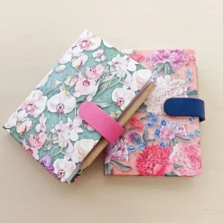 Bissolo Casa Zaini, Astucci E Diari Diari E Agende<AGENDA BIGIORNALIERA C/LINGUETTA+MATITA 7X10CM FIORI CLASSICI: vendita online AGENDA BIGIORNALIERA C/LINGUETTA+MATITA 7X10CM FIORI CLASSICI in offerta