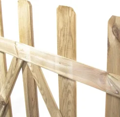 Bissolo Casa Grigliati E Paraventi<Cancello in legno per esterno: Modello Maremma