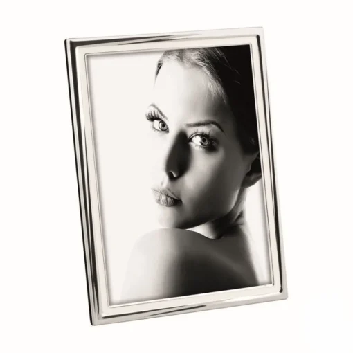 Bissolo Casa Porta Foto E Cornici Porta Foto<CORNICE IN METALLO CON SMALTO BIANCO 13X18CM: vendita online CORNICE IN METALLO CON SMALTO BIANCO 13X18CM in offerta