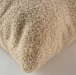Bissolo Casa Cuscini D'arredo<CUSCINO DECO' EFFETTO BOUCLE' CM 45X45 WOOLY BEIGE: vendita online CUSCINO DECO' EFFETTO BOUCLE' CM 45X45 WOOLY BEIGE in offerta