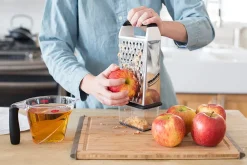 Bissolo Casa Accessori Vari Utensili Da Cucina<GOOD GRIPS - GRATTUGIA CON CONTENITORE