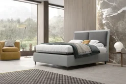 Bissolo Casa Letti Matrimoniali<LETTO MATRIMONIALE CON CONTENITORE IN TESSUTO GRIGIO CON CUSCINI