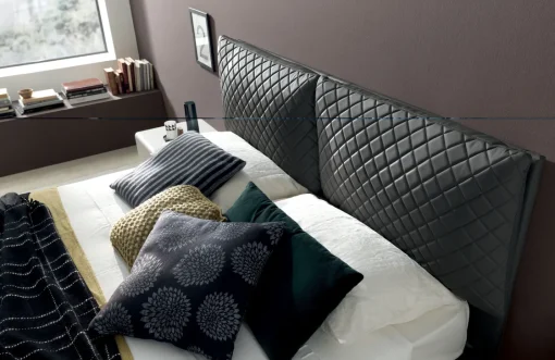 Bissolo Casa Letti Matrimoniali<Letto matrimoniale in ecopelle nera modello KATO