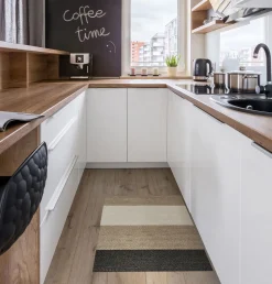 Bissolo Casa Tappeti<LINEA LIVING DEC - TAPPETO IN VINILE STRISCE CAMMELLO 60X90CM: vendita online LINEA LIVING DEC - TAPPETO IN VINILE STRISCE CAMMELLO 60X90CM in offerta