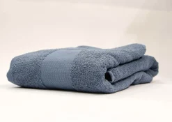 Bissolo Casa Asciugamani Telo Bagno<LINEA SOLID - TELO BAGNO 100X150CM OLTREMARE: vendita online LINEA SOLID - TELO BAGNO 100X150CM OLTREMARE in offerta