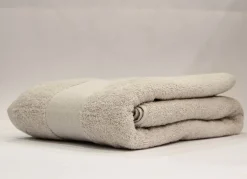 Bissolo Casa Asciugamani Telo Bagno<LINEA SOLID - TELO BAGNO 100X150CM GHIACCIO: vendita online LINEA SOLID - TELO BAGNO 100X150CM GHIACCIO in offerta