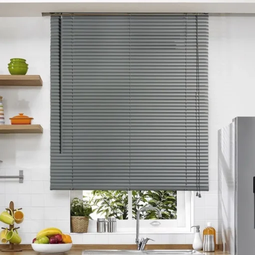 Bissolo Casa Tende Veneziane<LINEA VENETO - TENDA VENEZIANA IN VINILE GRIGIO 120X160CM: vendita online LINEA VENETO - TENDA VENEZIANA IN VINILE GRIGIO 120X160CM in offerta