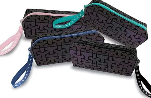 Bissolo Casa Zaini, Astucci E Diari Astucci<PIGNA - ASTUCCIO MONOCROMO REFLECTIVE GEOMETRIC 20X6CM ASS.: vendita online PIGNA - ASTUCCIO MONOCROMO REFLECTIVE GEOMETRIC 20X6CM ASS. in offerta
