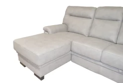 Bissolo Casa Divani Angolari<SALOTTO FLAVIA CON PENISOLA SX IN TESSUTO GRIGIO CHIARO: vendita online SALOTTO FLAVIA CON PENISOLA SX IN TESSUTO GRIGIO CHIARO in offerta
