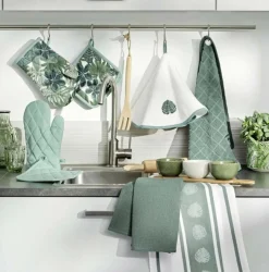 Bissolo Casa Tessile Cucina Guanti E Presine<SET GUANTO DA CUCINA + PRESINA IN COTONE UNITO VERDE SALVIA: vendita online SET GUANTO DA CUCINA + PRESINA IN COTONE UNITO VERDE SALVIA in offerta