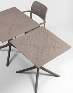 Bissolo Casa Nardi<Vendita online di NARDI OUTDOOR - TAVOLO MOD. CLIP 70 70X70 CM POLIPROPILENE TORTORA