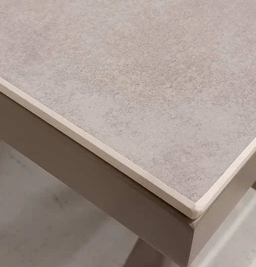 Bissolo Casa Set Tavoli E Sedie<Vendita online di SET TAVOLO + 6 SEDIE IN ALLUMINIO TORTORA E PVC EFFETTO LEGNO NATURALE