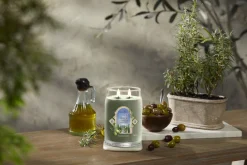 Bissolo Casa Yankee Candle Giare Grandi<YANKEE CANDLE - GIARA GRANDE 2 STOPPINI OLIVE AND CYPRESS: vendita online YANKEE CANDLE - GIARA GRANDE 2 STOPPINI OLIVE AND CYPRESS in offerta